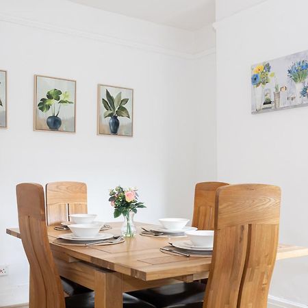 Bright & Modern 3 Bedroom Old Trafford Home Manchester Eksteriør billede