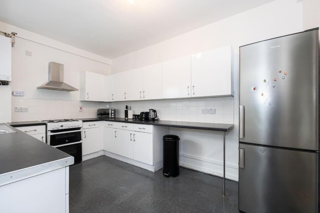 Bright & Modern 3 Bedroom Old Trafford Home Manchester Eksteriør billede